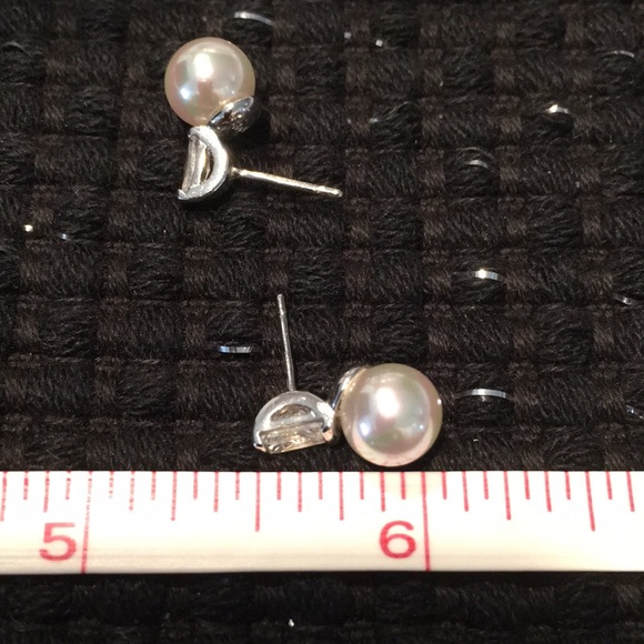 New! Kiera Couture Pearl Earrings - Picture 12 of 15